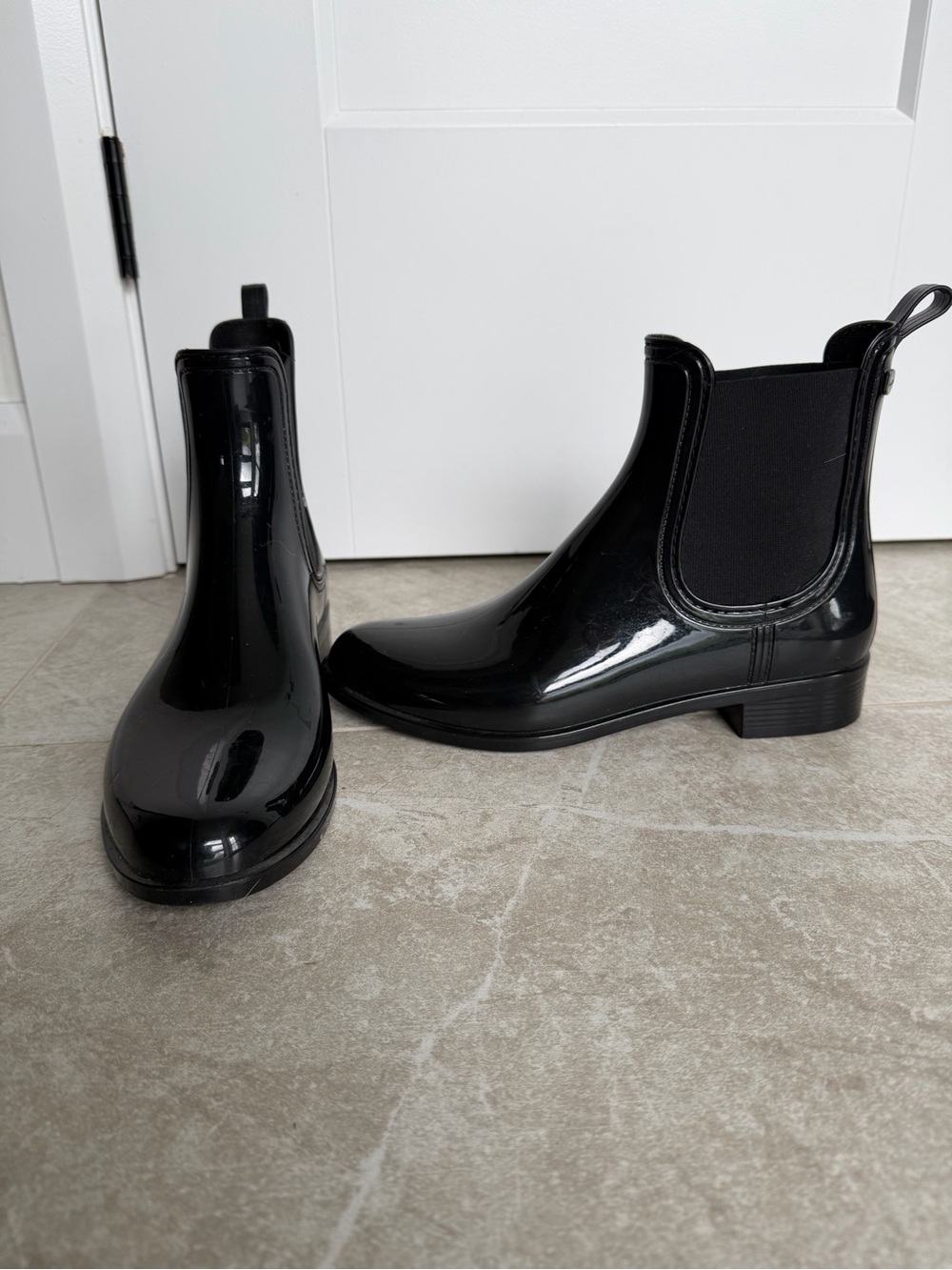 Aldo Black Glossy Chelsea Rain Booties